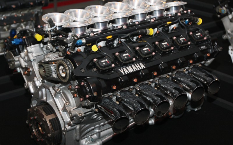 Yamaha_OX99_engine_rear