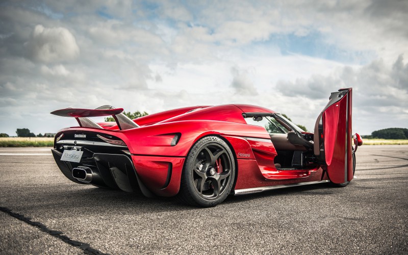 2016-Koenigsegg-Regera-V2-2000