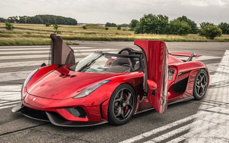 2016-Koenigsegg-Regera-V3-2000