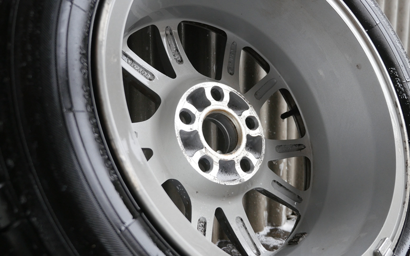 surluster_wheels_cleaner_15