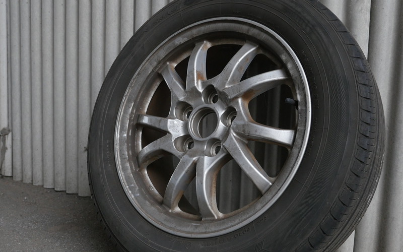 surluster_wheels_cleaner_2