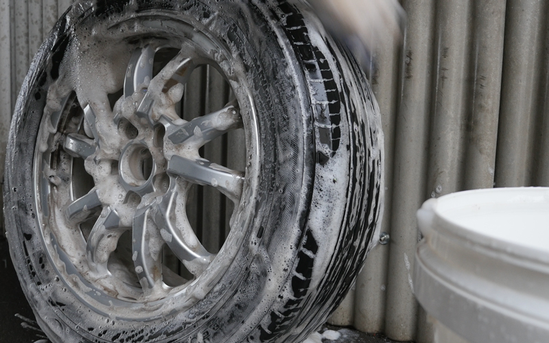 surluster_wheels_cleaner_4