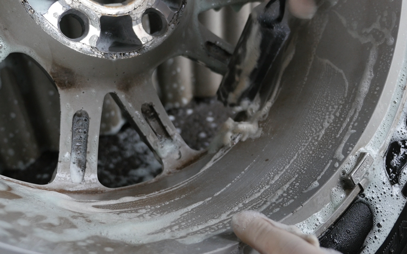 surluster_wheels_cleaner_7