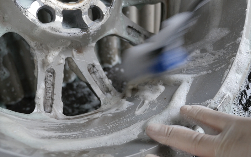 surluster_wheels_cleaner_8