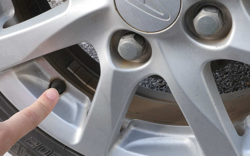 wheel_tire_cleaner_3