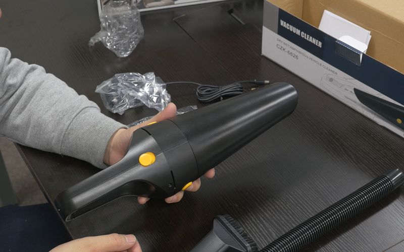 car-vacuumcleaner_4