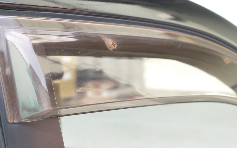 door-visor-cleaner_7